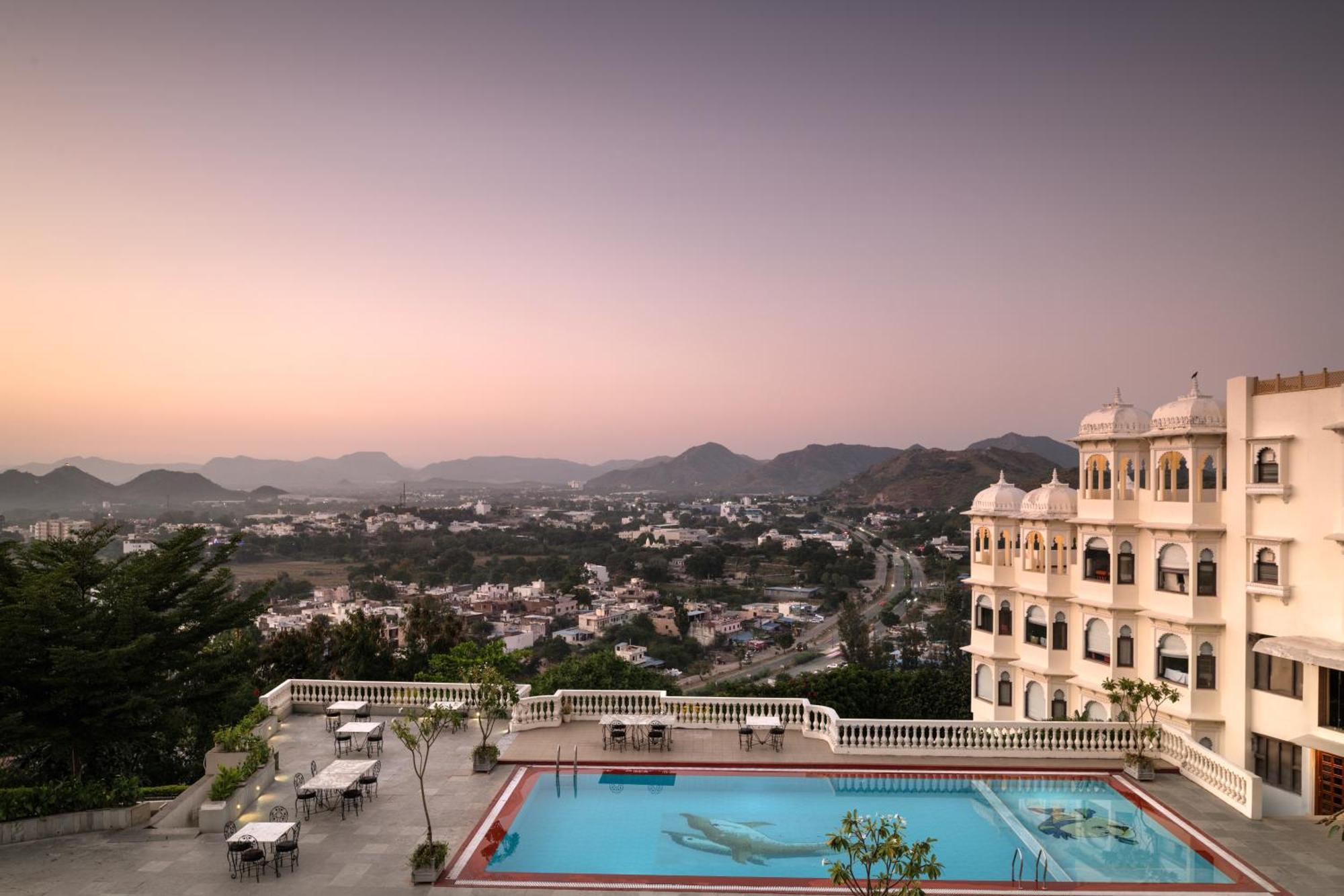 Bhairavgarh Palace Udaipur Exterior foto