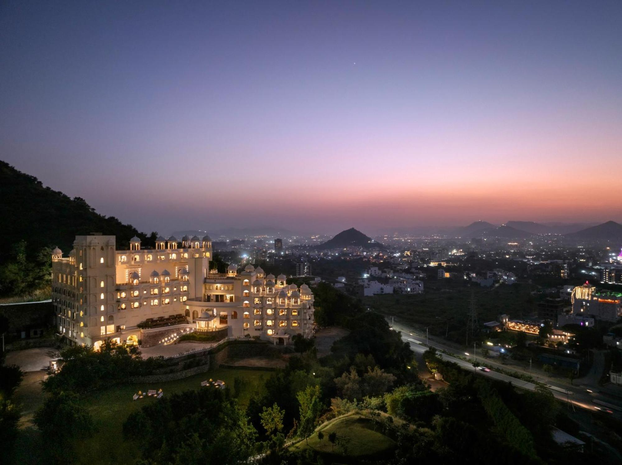 Bhairavgarh Palace Udaipur Exterior foto